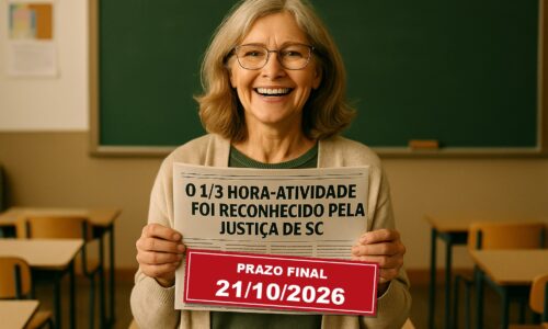 Professora segurando jornal: 1/3 hora-atividade reconhecido pela Justiça de SC, prazo final 21/10/2026
